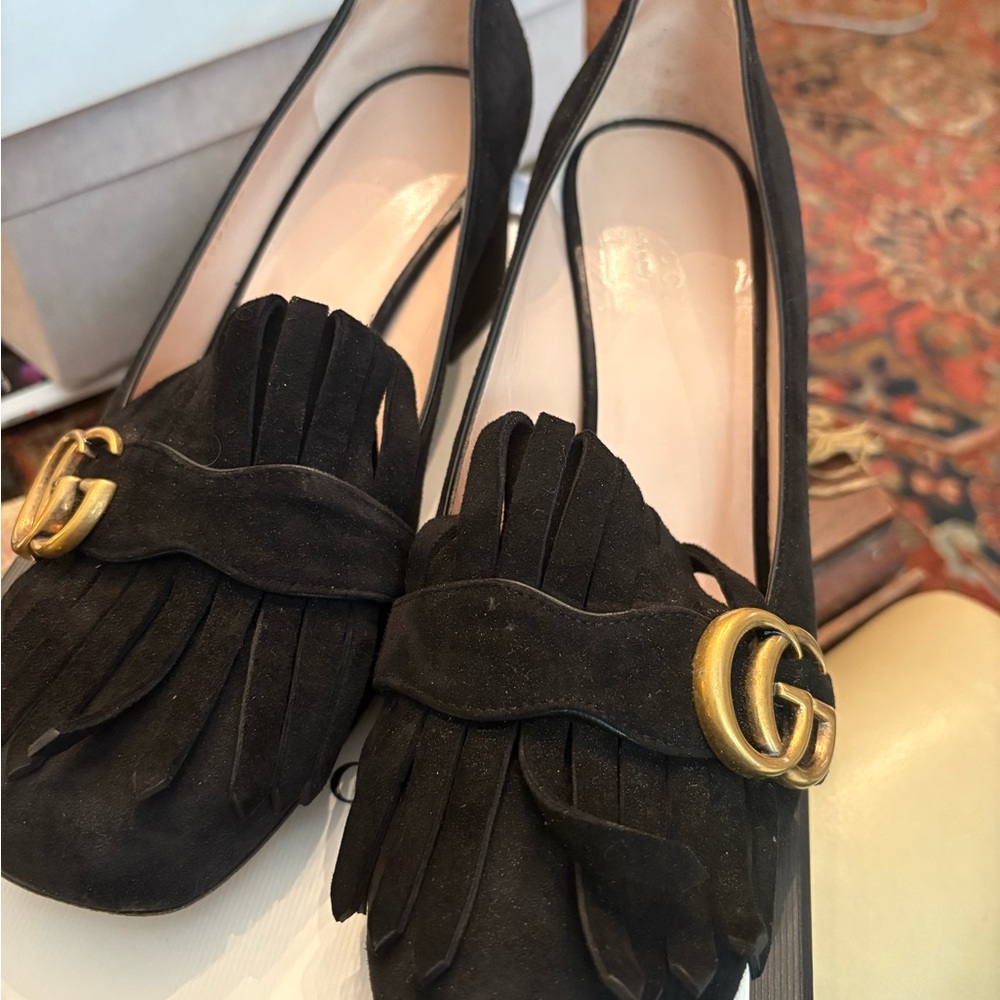 Elegant Black Loafers with Gold Accent